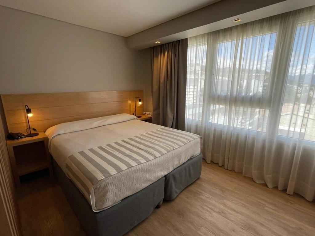 Hotel Ayres Del Nahuel Bariloche Zewnętrze zdjęcie